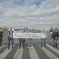 Stota blokada raskrsnica u Novom Sadu i odavanje pošte žrtvama pada nadstrešnice