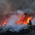 Rusi dronovima pogodili auto-put kod Kijeva tokom špica, snimci su potresni: Pao blizu pumpe, ima poginulih