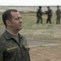 "Desiće se katastrofa ako ga se bandidi dočepaju": Medvedev: Nuklearno oružje ne sme da padne u ruke Prigožina