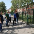 Gradonačelnik Đurić obišao Veternik: Ogromna šteta pričinjena na Osnovnoj školi "Mihajlo Pupin"