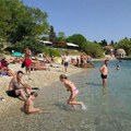 Na gradskoj plaži u Zadru već danima se izlivaju fekalije