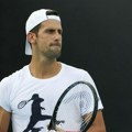 Novak iznenada napustio Srbiju: Najbolji teniser sveta se oglasio iz ove države, a njegov odlazak tamo nema veze sa tenisom!