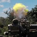 Raketiran Dnjepar, među ranjenima i deca; Rusija: Udari na ukrajinske snage bombama FAB-500