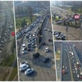 Gomila se na Gazeli, Autokomanda i Brankov krcati: Kod Ušća se otegle kolone, ali sve se kreće! GSP ide normalno (foto)