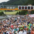 Blokiran autoput na granici Austrije i Italije, stanovnici protestuju zbog previše kamiona i turista na lokalnom putu