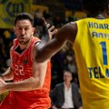 Vasilije Micić pred potpunim krahom, poezija bivših košarkaša Partizana