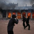 Haos u Milanu i Bolonji! Demonstranti gađali policiju kamenicama zbog visokih troškova života - suzavac i vodeni top na…