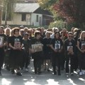 Održana protestna šetnja povodom masakra na Cetinju: "Zašto nema ostavki nakon tragedije u naselju Medovina?" (video/foto)