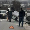 Teška saobraćajna nesreća kod Topole! Automobil sleteo u kanal, jeziva slika sa lica mesta