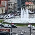(ФОТО) На Славији возила са заставама, Вучић говори у УН