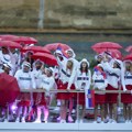 FOTO/VIDEO Spektakl za pamćenje, otvorene Olimpijske igre: Srpski sportisti plovili Senom, Maja i Dušan ponosno nosili…