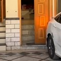 Parkirao auto gde niko ne bi smeo ni da pokuša Ljudi se krste i gledaju snimak u neverici – da li je ovo moguće?!