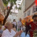Lepa Brena uživa u provodu na azurnoj obali! Bila gost najluksuznijeg restorana, oni priredili pravi spektakl, pevačicu ponela…
