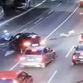 Saobraćajna nezgoda u Takovskoj: Vozač televizije N1 udario policajca na motoru, uviđaj u toku (VIDEO)
