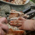 Koliko će slavsko meso koštati domaćine? Afrička kuga smanjila broj grla, živa stoka oscilira u ceni