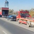 Kolona oštećenih vozila kod Bubanj Potoka: Drama na Ostružničkom mostu, pukli "češljevi" (Video)