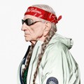 Carski! Willie Nelson se prvi put pojavljuje u modnoj kampanji
