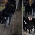 Opirao se, specijalci ga izvukli iz štek stana! Novi snimak hapšenja napadača sa Novog Beograda! Otkrivamo: Odmah nakon mučkog…