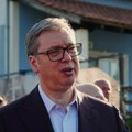 Vučić u poseti fabrici MB Namenska Lučani