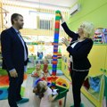 Kisić: Kragujevcu blizu 15 MILIONA za zamenu stolarije u “Švrći” i nabavku opreme za Dom zdravlja