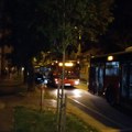Haos u Zemunu: Dva nepropisno parkirana vozila zaustavila sedam linija gradskog prevoza FOTO