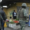 Наоружани маскирани нападачи преузели ТВ станицу у Еквадору, председник прогласио унутрашњи оружани сукоб