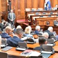 Konstitutivna sednica Skupštine Srbije: Nastavljena rasprava o izboru predsednika parlamenta /video/