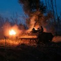 Rat - 921. dan: Napadi ne prestaju; Rusi imaju novo oružje; Vojska se povlači?