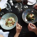 Nije šala: Jedan „krompir u gaćama“ iz novosadskog restorana košta 1.000 dinara