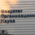 (VIDEO) Pripadnici policije ispred FON-a