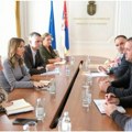 Ministarka Mesarović sa gradonačelnikom Zrenjanina, prisustvovali i predstavnici fabrike "Draxlmaier"