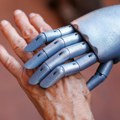 Iz Rusije stiže robotska ruka koja "čita misli"