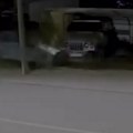 (Video) Ogromnom brzinom se zakucao u auto u garaži! Ona se urušila od siline udarca: Umalo tragedija u Vrnjačkoj Banji