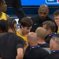Ovo ne viđamo svaki dan - Lejkersi opkolili sudije posle novog poraza! Oklahoma očitala lekciju timu iz Los Anđelesa, arbitri…