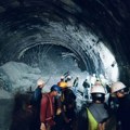 Treći dan operacije spasavanja 40 radnika iz urušenog tunela u Indiji