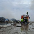 Meštanin ispalio vatromet, pa zapalio fabriku u Kikindi Detalji stravičnog požara, vatrogasci su i sad na terenu (Foto)
