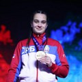 Uživo! Sara Ćirković šampionka Evrope: Sjajna 19-godišnja srpska bokserka zgromila rivalku u finalu video