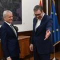 Potrebno je pooštravanje preventivnih mera u cilju jačanja opšte bezbednosti: Predsednik Vučić razgovarao sa Jansom (foto)