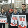 Studenti protestovali ispred niškog Univerziteta zbog otkazivanja izložbe