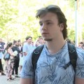 Skup podrške maturantu Boži: „Kriminalno je da ga četiri policajca onako nose i cimaju sa njegovim zdravstvenim stanjem“