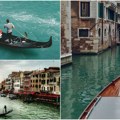 Turisti uskočili među gondolijere da se brčkaju, pa proterani iz Venecije Meštani besni: „Ovo nije Diznilend, kazne su…