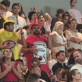 Australijan open izbacio "Kečap" i "Senf" sa tribine, a onda su se vratili i napravili ludnicu za Đokovića!