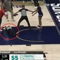 (VIDEO) Masovna tuča u NCAA, sudija bez svesti