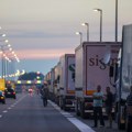 Kolaps na granicama: Kamioni čekaju i do četiri sata ka Hrvatskoj