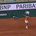 Novak Đoković održao trening pred start na Rolan Garosu, promenio odluku u poslednji čas i razočarao navijače