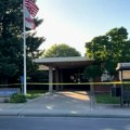 Dve osobe ubijene u biblioteci na severu Kalifornije, osumnjičeni napadač u pritvoru