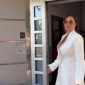„Kao da smo ukleti“ Ceca sva u belom stigla na snimanje ZG i progovorila o porazu Srbije od Holandije: Srčano navijam, ali ne…