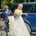 Glumica se razvela od pilota posle 2 godine braka, sad uživa u ljubavi sa košarkašem sa kojim je dobila sina: Slika iz šetnje…