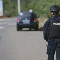 Policija tvrdi da je našla oružje i eksploziv tokom pretresa u Mitrovici, Zvečanu i Banjskoj