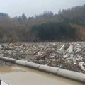Dramatične slike iz Priboja: Reka Lim se ne vidi od ogromne količine smeća